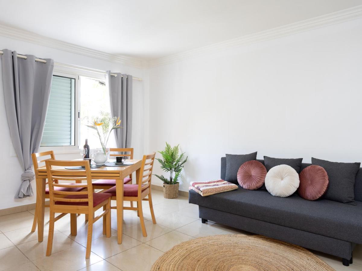 Live Los Cristianos Los Playeros Close To The Beach Arona  Extérieur photo